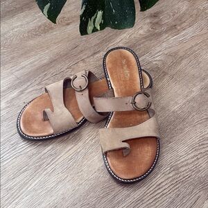 Coach and Four Tan Leather Sandals